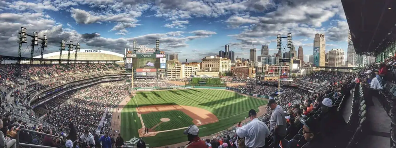 Overview of a ballpark with a cloudy sky.